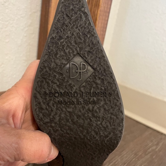 Donald J. Pliner Lola S495 Suede Boots Chocolate Brown Kitty Heels Size7 - Picture 5 of 7